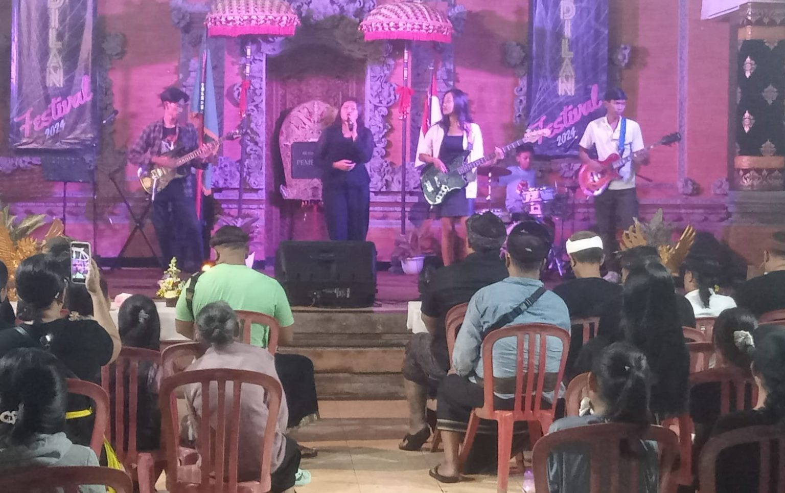 Babinsa Pemecutan Amankan Pemedilan Festival STT Brahmacara