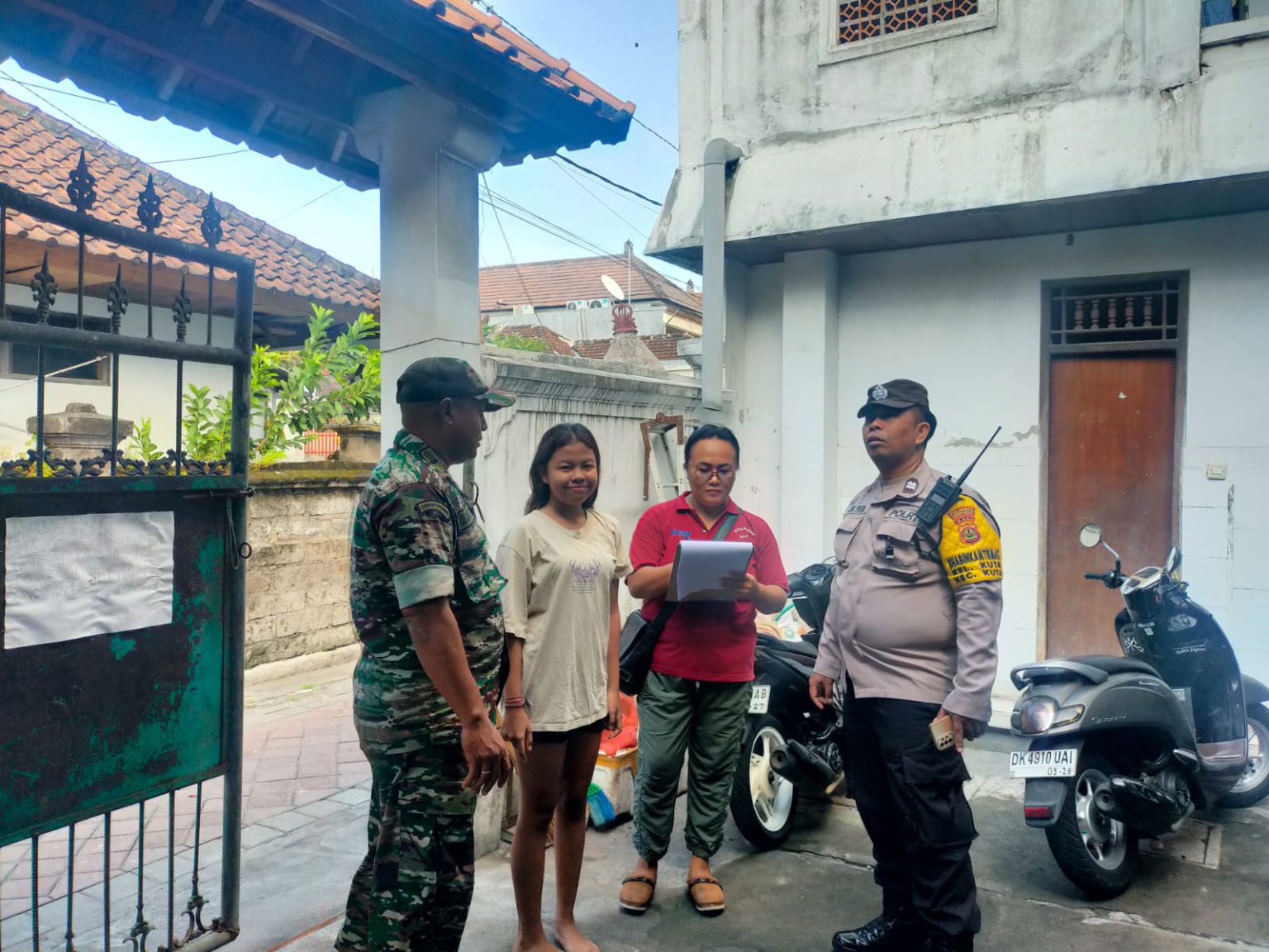 Babinsa Komsos, Ke Warga Binaan Sosialisasi Pemilahan Sampah Dan Kepedulian Kebersihan Lingkungan