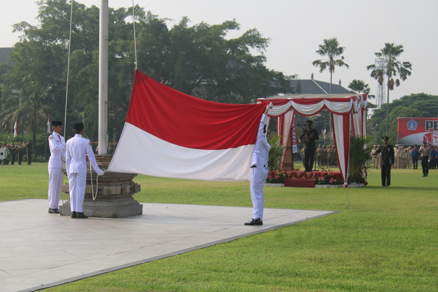 Dandim 1611/Badung Pimpin Upacara Peringatan Hari Pahlawan Di Puspem Badung
