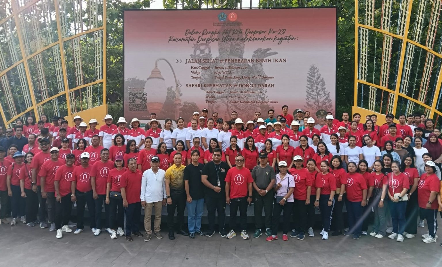 Jalan Sehat dan Penebaran Benih Ikan Meriahkan HUT ke-237 Kota Denpasar