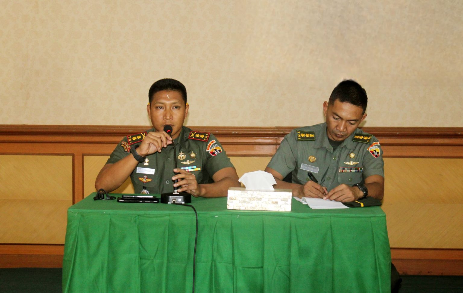 Ratusan Personel Kodim 1611/Badung, Menerima Pengarahan Dan Jam Komandan