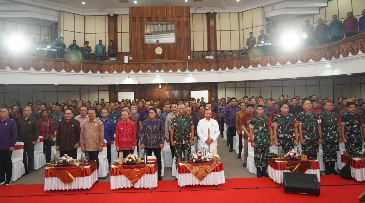 Launching Gerakan Bali Bersih Sampah Bersama Gubernur Bali di Panggung Terbuka Ardha Candra
