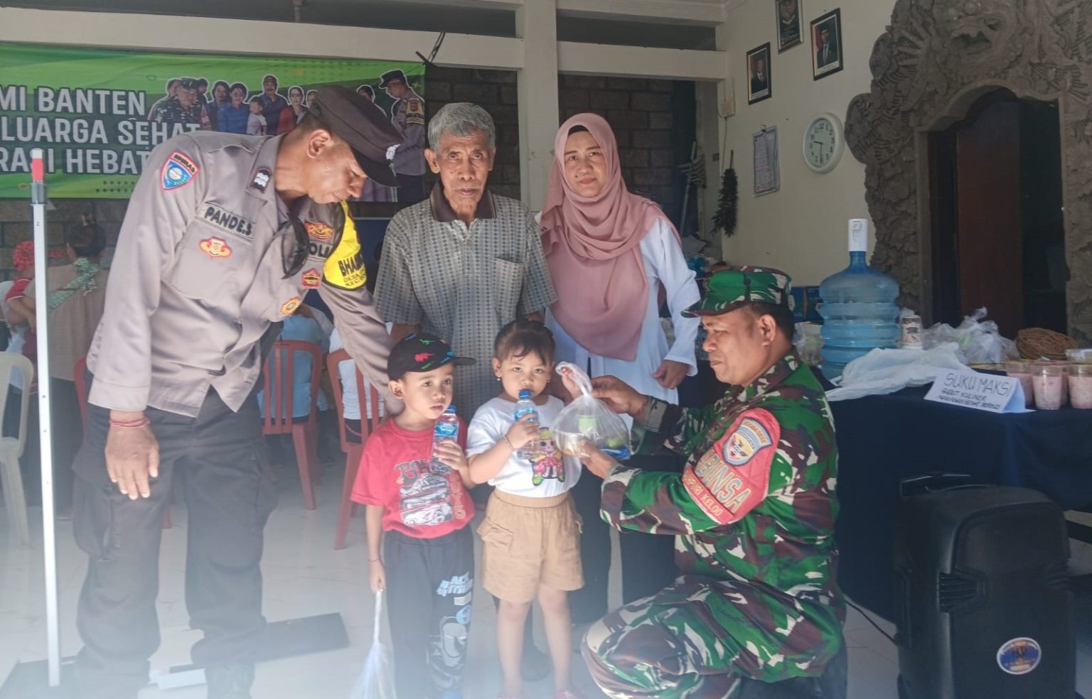 Babinsa Atensi dan Dampingi Posyandu dalam Mewujudkan Keluarga Sehat Menuju Generasi Sehat