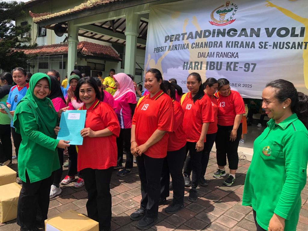 Turnamen Voli Persit KCK Se-Nusantara: Cabang XXXIV Dim 1611/Badung Bawa Pulang Dua Prestasi untuk Hari Ibu