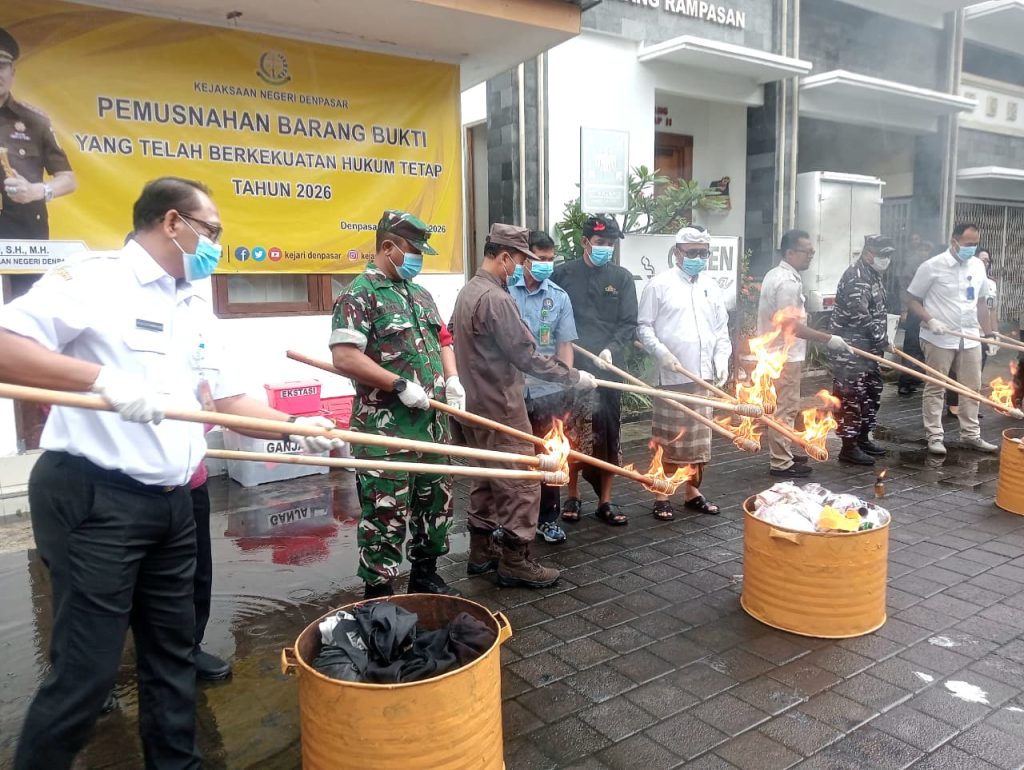 Danramil Mayor Cke I Made Oka Widianta: Ribuan Butir Ekstasi dan Sabu Dihancurkan Secara Resmi