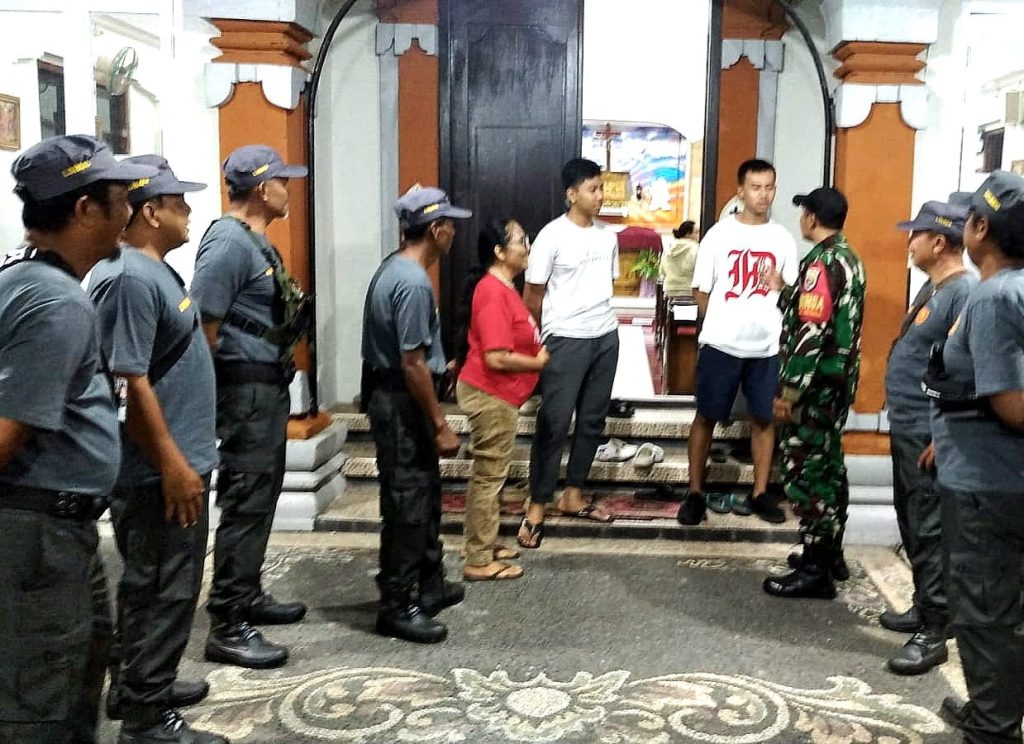 Pemdes & Aparat Desa Gandeng Babinsa Lakukan Sidak Duktang di Kelurahan Sading Jelang Hari Raya