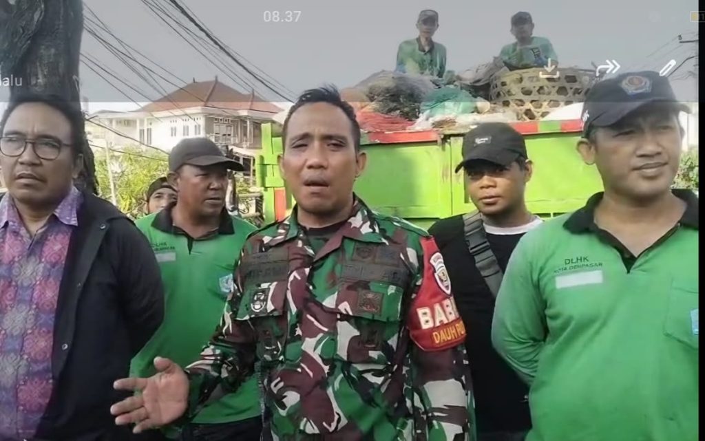 Imbau Kesadaran Masyarakat, Babinsa Kopda Dwi PH., Gencar Tangani Masalah Sampah Liar