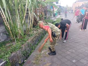 Dukung Pengelolaan Sampah Berbasis Sumber: Babinsa dan Elemen Desa Bergerak Bersama