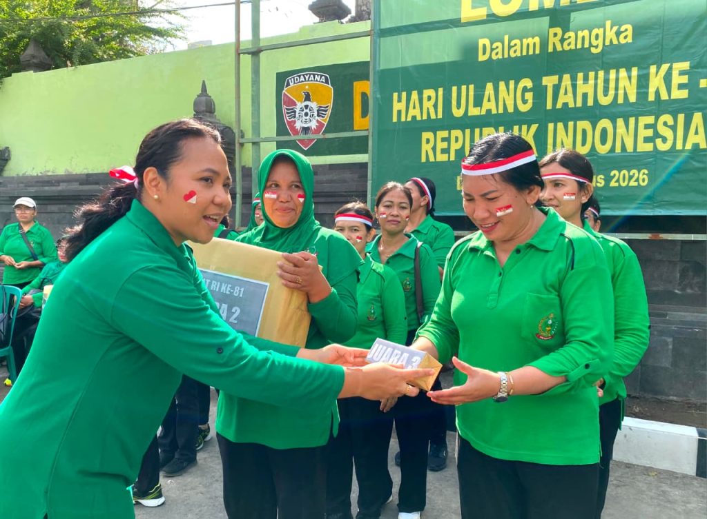Penuh Keceriaan, Persit Cabang XXXIV Kodim 1611/Badung Gelar Berbagai Perlombaan Menyambut Kemerdekaan