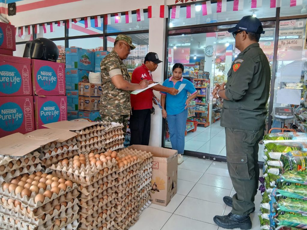 Jaga Lingkungan Tetap Bersih dan Tertib, Babinsa Pelda M Zais Aktif Penyuluhan di Seluruh Desa Sidakarya
