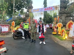 Semarak HUT LPD ke-37, Ribuan Warga Padati Jalan Santai, Serka Daniel Berikan Atensi Penuh
