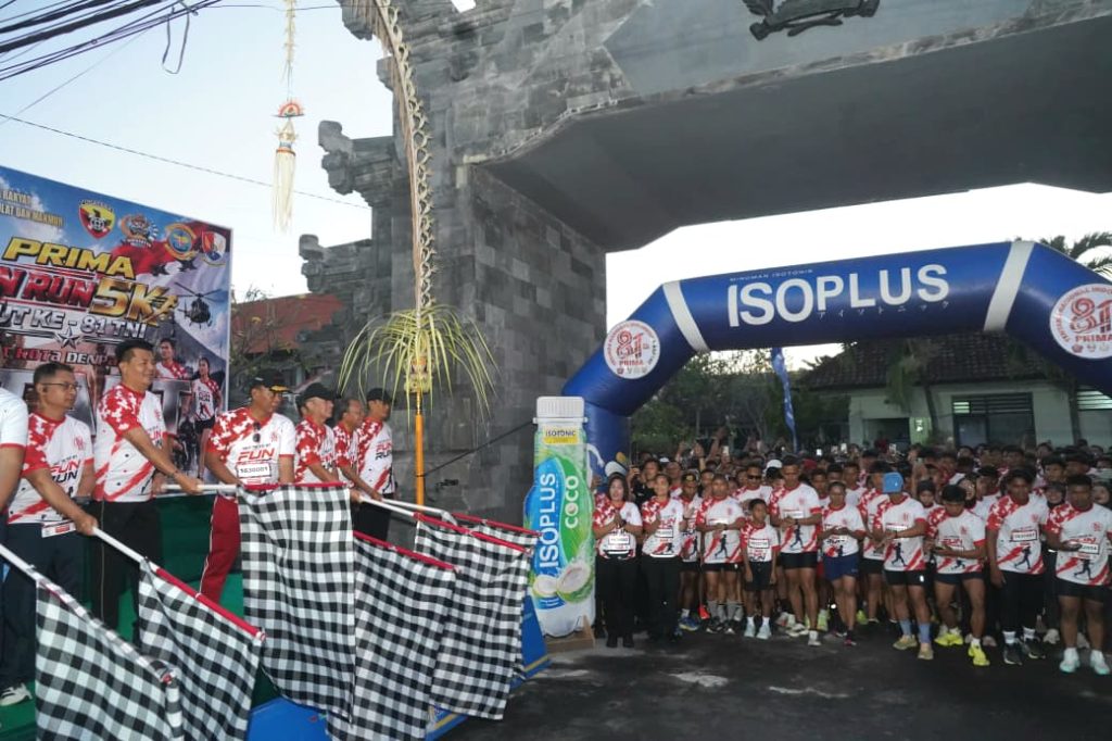 Sinergitas TNI-Rakyat Tampak Nyata di Fun Run 5 Km dalam Peringati HUT TNI ke-81