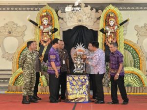 Babinsa Petang Apresiasi Kegiatan Bulan Bahasa Nasional: Bahasa Adalah Jati Diri Bangsa